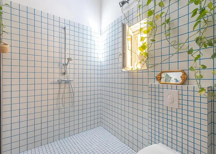 Semesterbostad Charming Atypical