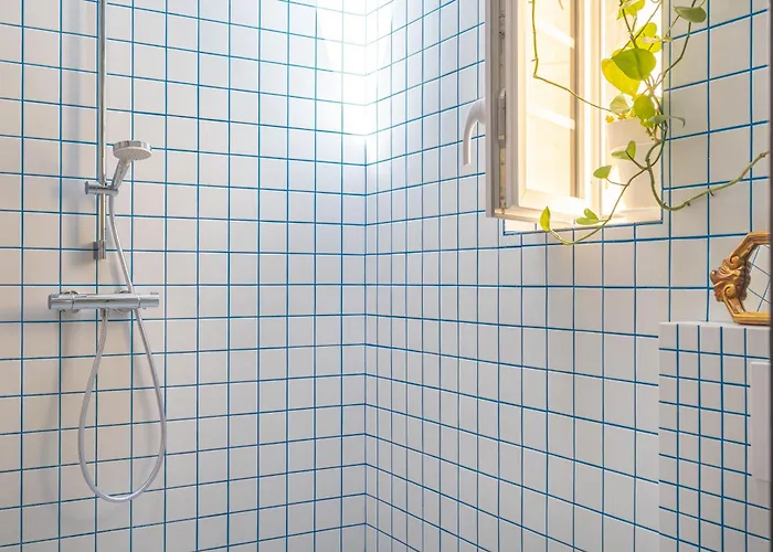 Semesterbostad Charming Atypical *